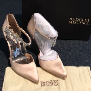 Badgley Mischka venom crystal embellished pump
